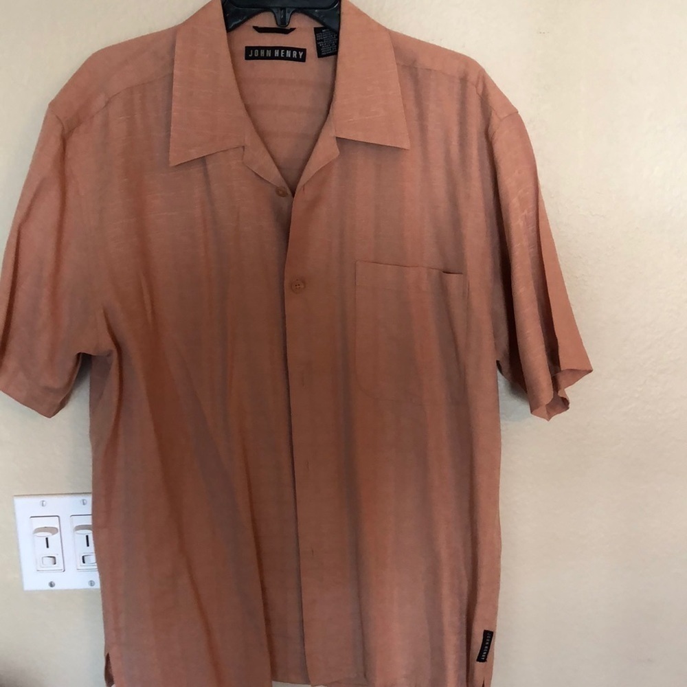 John Henry Men’s Coral Button down shirt